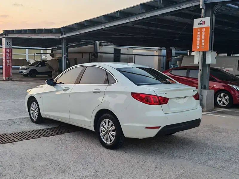 2016 BAIC Senova D50 с пробегом 44 000 км
