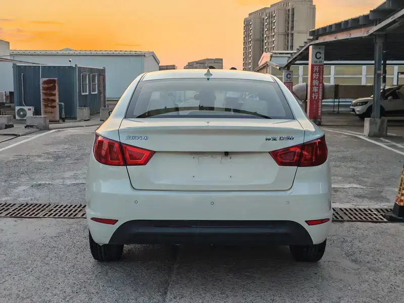 2016 BAIC Senova D50 с пробегом 44 000 км