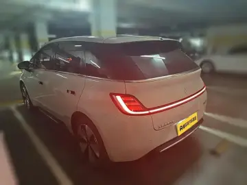 2023 Baojun Cloud с пробегом 24 600 км