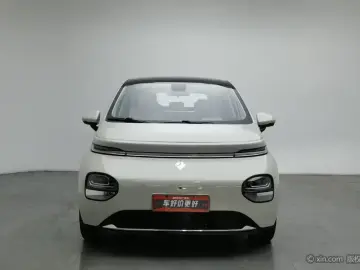 2023 Baojun Cloud с пробегом 32 700 км