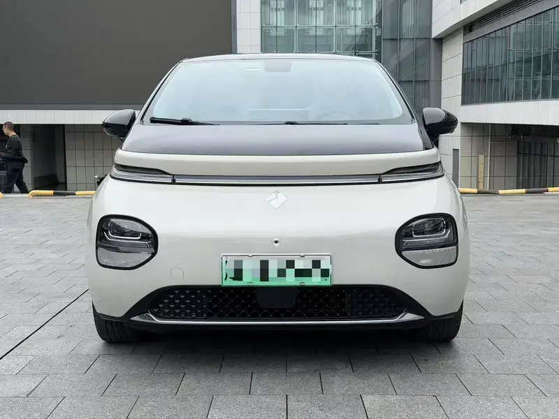 2023 Baojun Cloud с пробегом 49 000 км