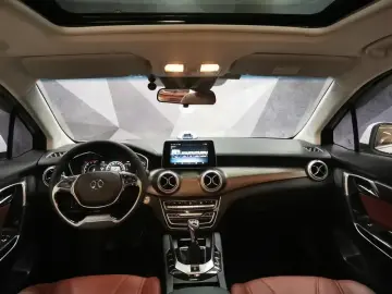 2018 BAIC Senova D50 с пробегом 75 000 км