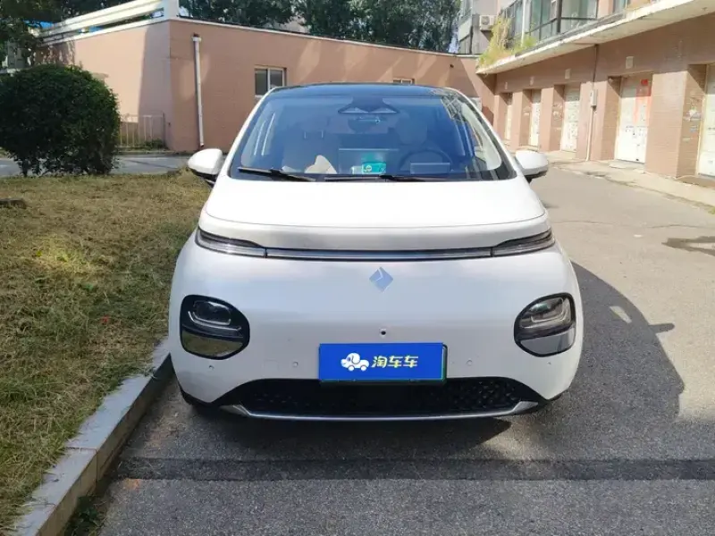 2023 Baojun Cloud с пробегом 66 000 км