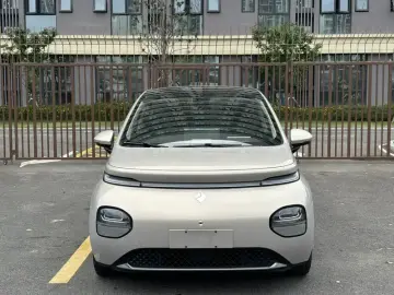 2023 Baojun Cloud с пробегом 75 000 км