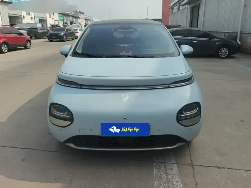 2023 Baojun Cloud с пробегом 30 000 км