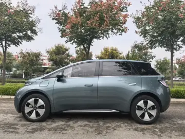 2023 Baojun Cloud с пробегом 57 500 км