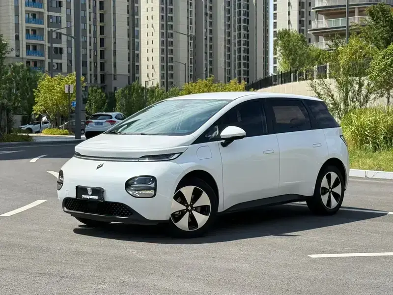 2023 Baojun Cloud с пробегом 64 000 км