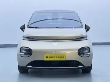 2023 Baojun Cloud с пробегом 18 400 км