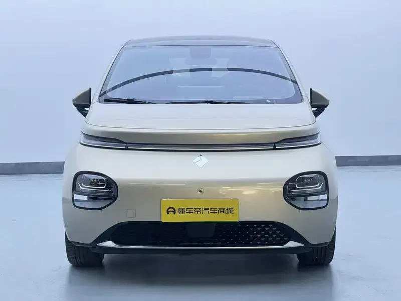 2023 Baojun Cloud с пробегом 18 400 км