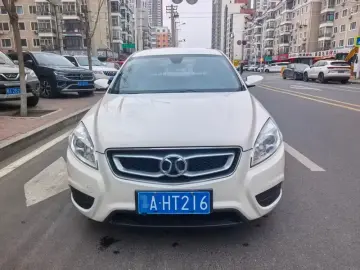 2014 BAIC Senova D50 с пробегом 90 000 км