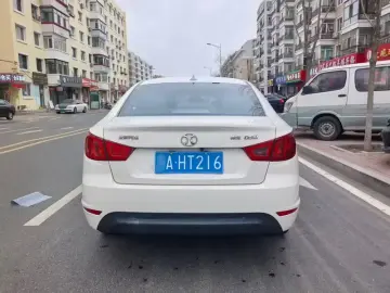 2014 BAIC Senova D50 с пробегом 90 000 км