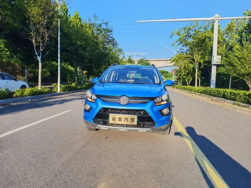 2015 BAIC Senova X25 с пробегом 80 000 км