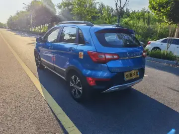 2015 BAIC Senova X25 с пробегом 80 000 км