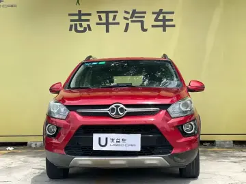 2015 BAIC Senova X25 с пробегом 120 000 км