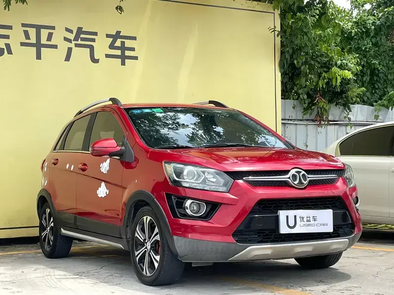 2015 BAIC Senova X25 с пробегом 120 000 км