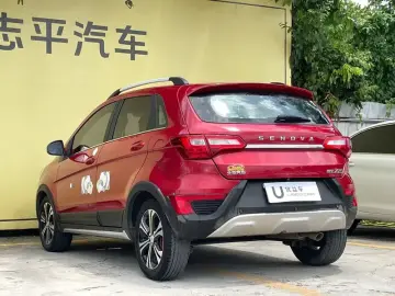 2015 BAIC Senova X25 с пробегом 120 000 км