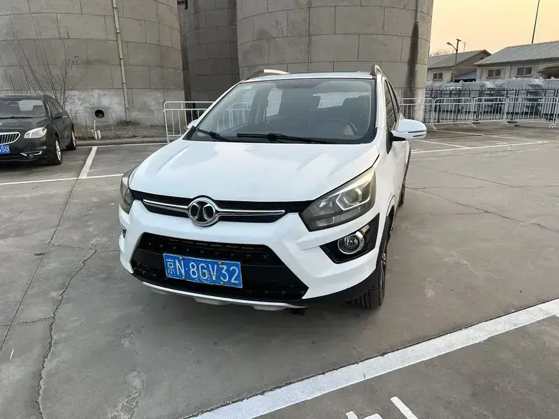 2015 BAIC Senova X25 с пробегом 60 000 км