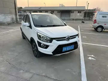 2015 BAIC Senova X25 с пробегом 60 000 км