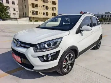BAIC Senova X25