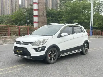 BAIC Senova X25