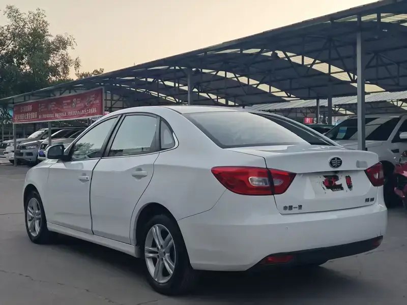 2016 Bestune B30 с пробегом 80 000 км