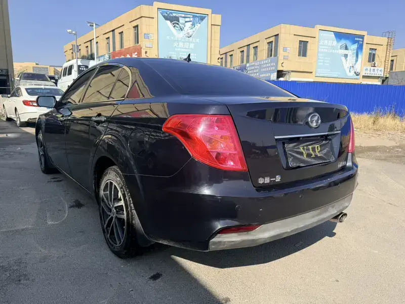 2013 Bestune B50 с пробегом 120 000 км