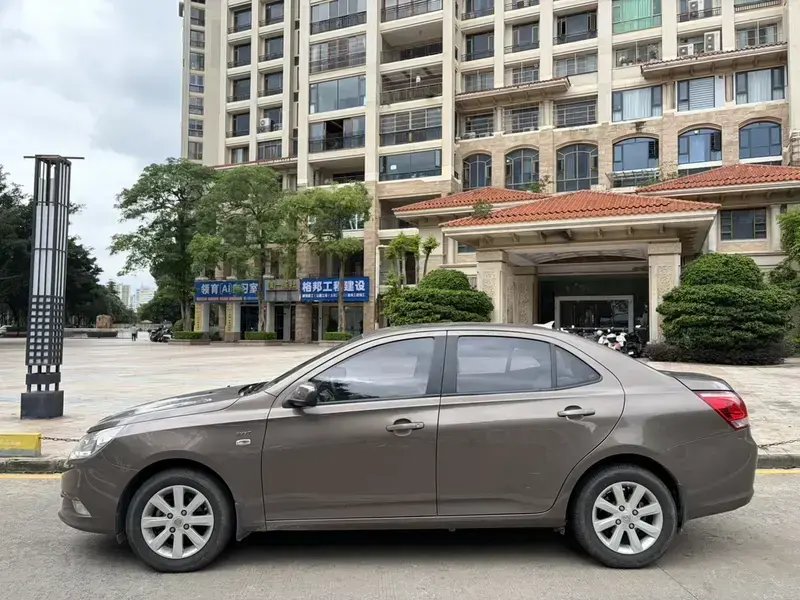2013 Baojun 630 с пробегом 80 000 км