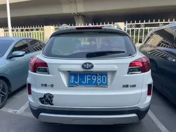 2015 Bestune X80 с пробегом 106 000 км