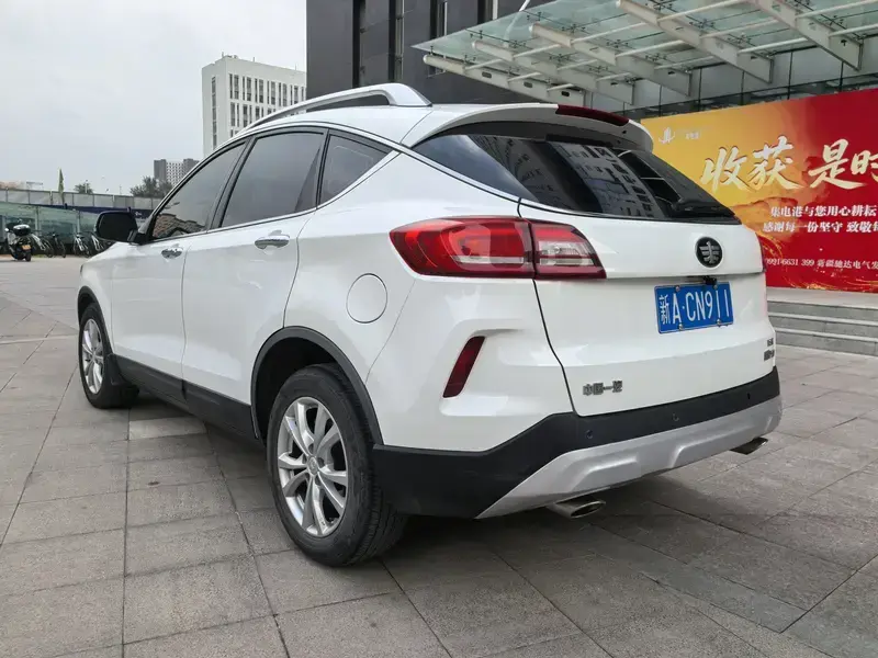 2017 Bestune X80 с пробегом 150 000 км
