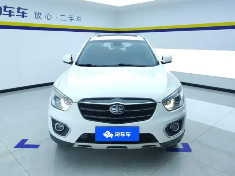 2015 Bestune X80 с пробегом 35 000 км