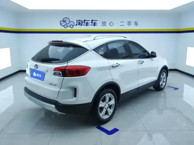 2015 Bestune X80 с пробегом 35 000 км