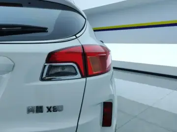 2015 Bestune X80 с пробегом 35 000 км