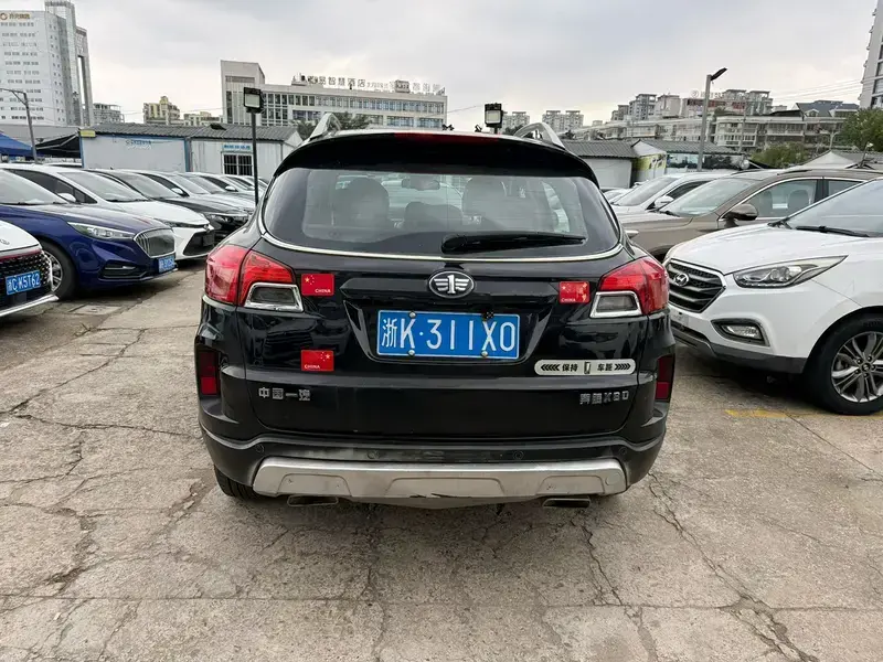 2015 Bestune X80 с пробегом 120 000 км