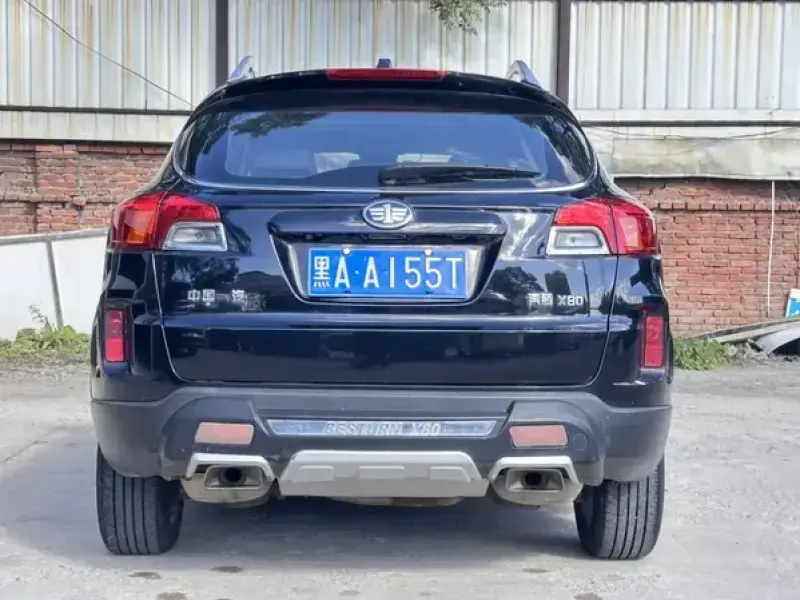 2015 Bestune X80 с пробегом 40 000 км