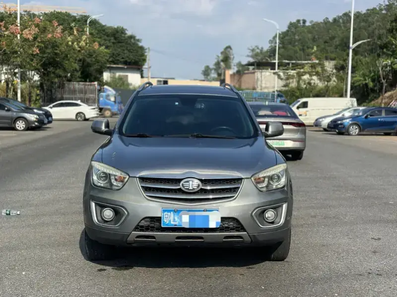 2015 Bestune X80 с пробегом 86 000 км