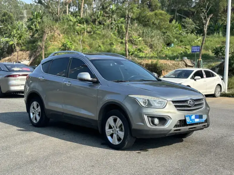2015 Bestune X80 с пробегом 86 000 км
