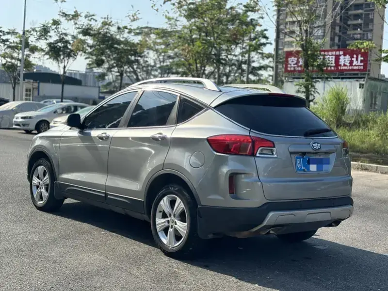 2015 Bestune X80 с пробегом 86 000 км