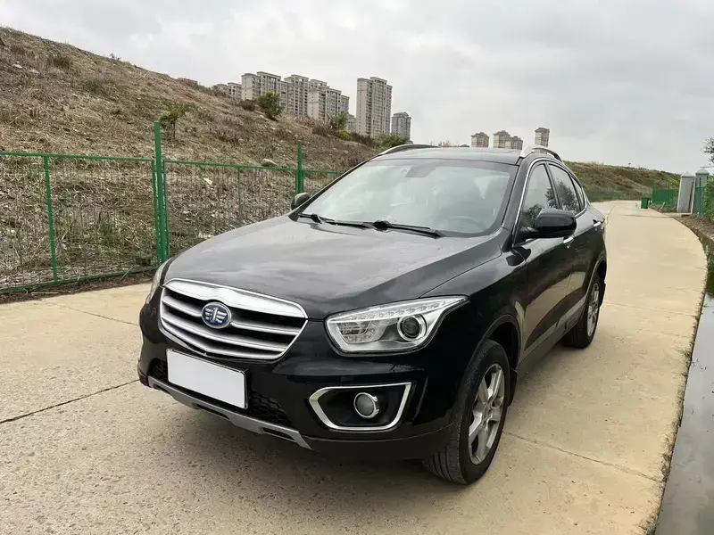 2013 Bestune X80 с пробегом 90 000 км