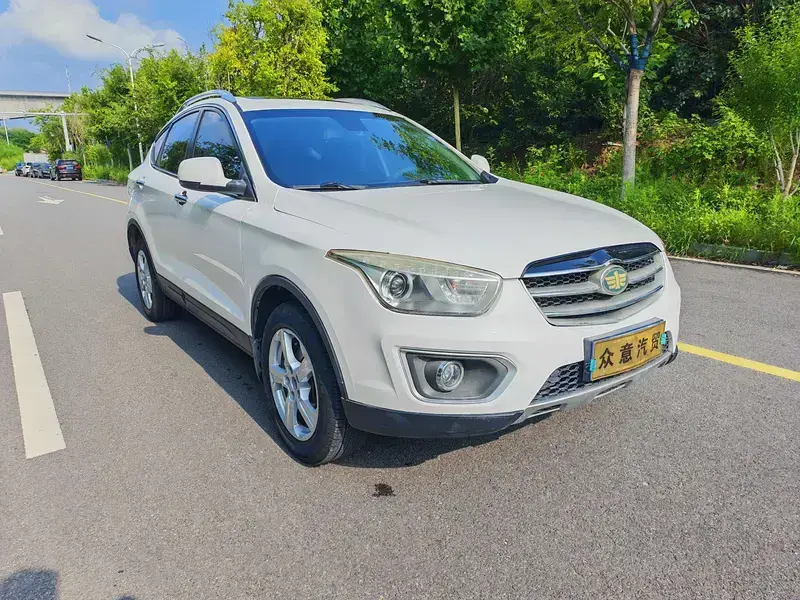 2013 Bestune X80 с пробегом 90 000 км
