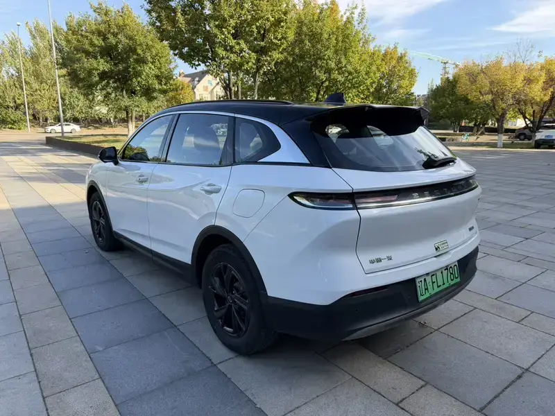 2025 Bestune Yueyi 07 с пробегом 35 400 км