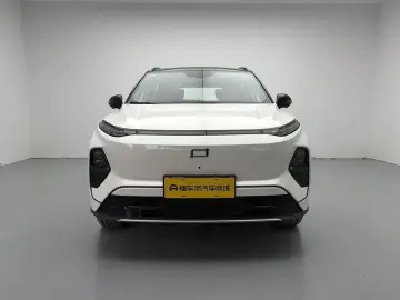 2025 Bestune Yueyi 07 с пробегом 200 км