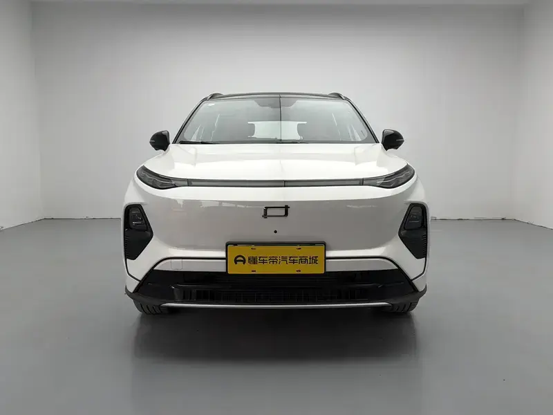 2025 Bestune Yueyi 07 с пробегом 200 км