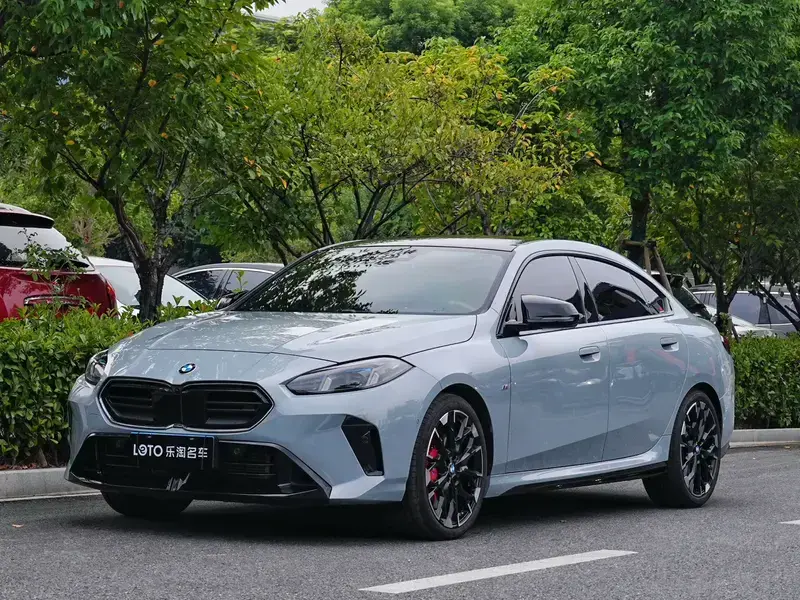 2025 BMW M235L с пробегом 8 000 км