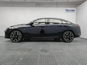 2025 BMW M235L с пробегом 2 500 км