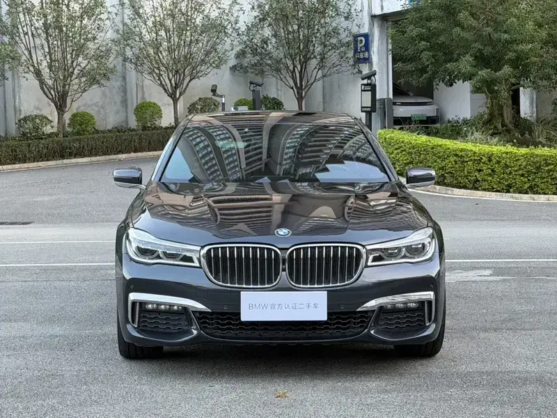 2018 BMW M760Le с пробегом 118 000 км