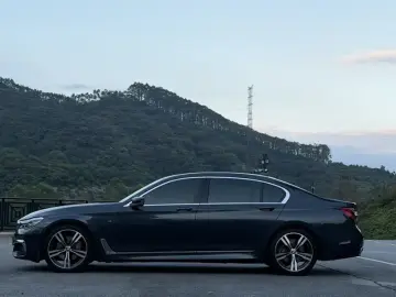 2018 BMW M760Le с пробегом 118 000 км