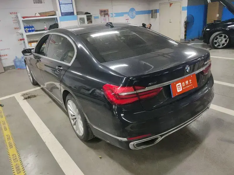2017 BMW M760Le с пробегом 106 000 км