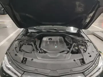 2017 BMW M760Le с пробегом 106 000 км