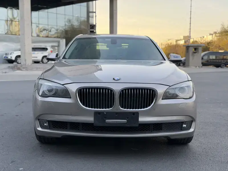 2011 BMW M760Le с пробегом 156 000 км