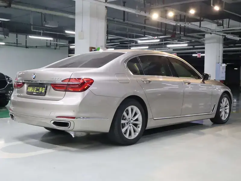 2016 BMW M760Le с пробегом 104 000 км